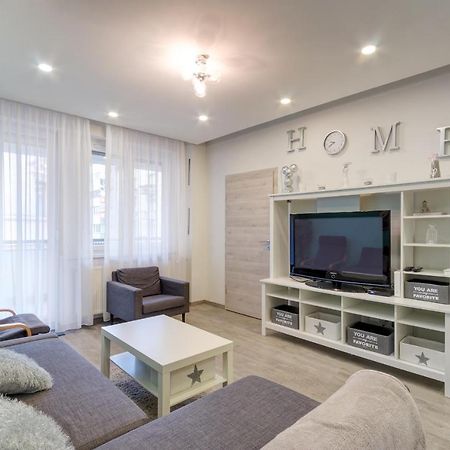 Victor Hugo Apartment Budapest Bagian luar foto